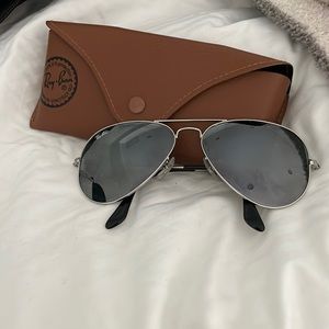 Reflective mirrored aviators